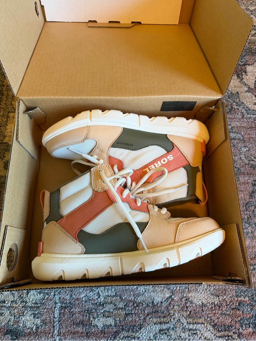 Sorel Women’s Sneakers in Cream, Olive & Coral: Size 7